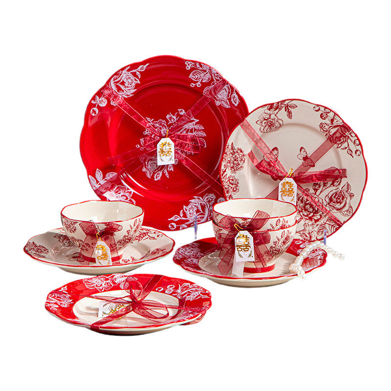 High-end Bowl and Plate Tableware Ceramic Wedding Gift for Bride Red Bowl Plate Chopstick Set Housewarming New Home Wedding Gift Box