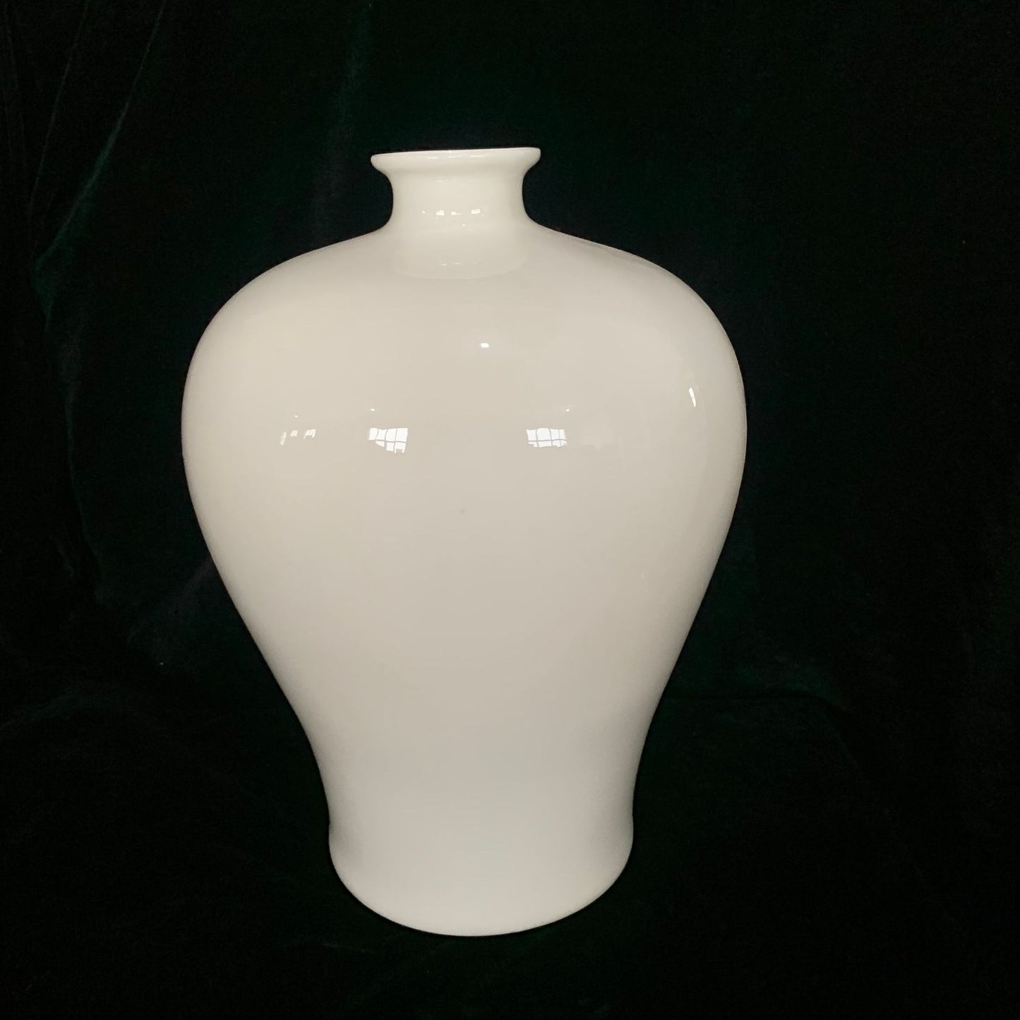 Large Ceramic Vase Manufacturer Light Luxury Blue and White Pastel Craft Porcelain Vase Customization Jingdezhen Decorative Ornament