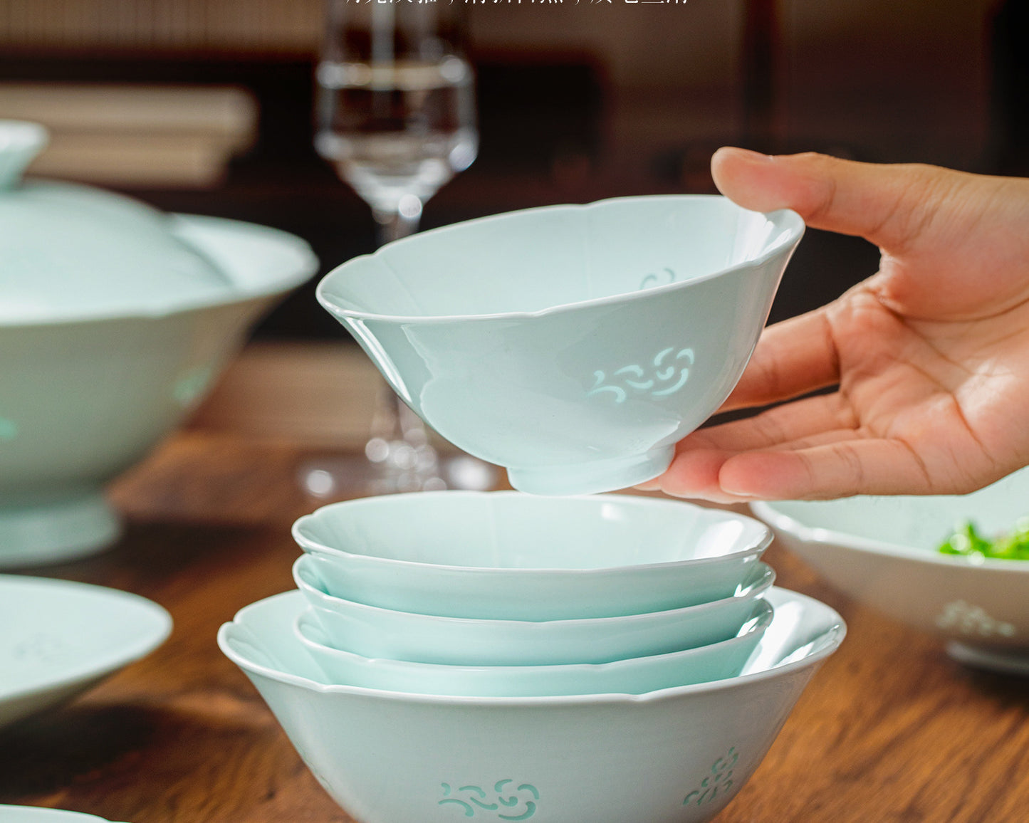 Jingdezhen Celadon Exquisite Tableware Custom Gift Set Light Luxury Chinese Style Bowl and Plate Set Household Ceramic Bowl and Plate Set